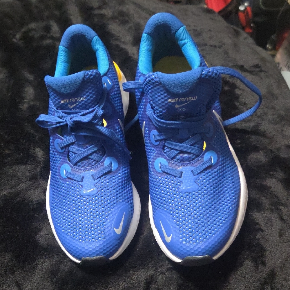 Nike Kids Sneakers in Blue and Yellow